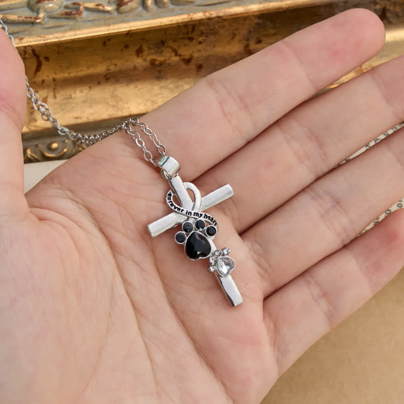 Christianartworkshop Collana con croce commemorativa in lega con impronta di zampa: emblema di tenero ricordo celeste - image 2