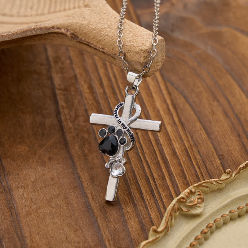 Christianartworkshop Collana con croce commemorativa in lega con impronta di zampa: emblema di tenero ricordo celeste - image 4