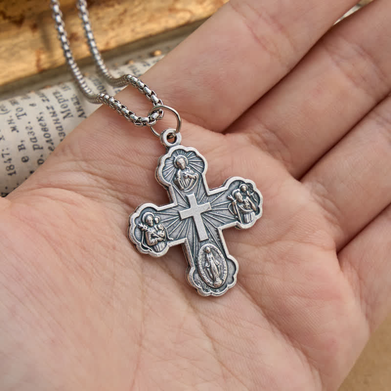 Christianartworkshop Collana con catena a maglie e croci a quattro ritratti sacri: simbolo di dolce protezione celeste - image 2
