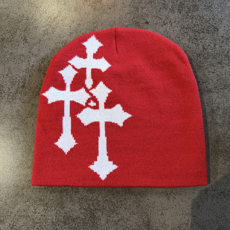Christianartworkshop Berretto in maglia jacquard Triple Cross: emblema di una grazia celeste senza tempo. - Rosso - image 8