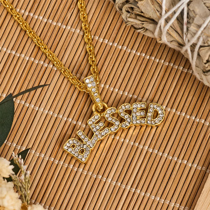 Christianartworkshop Collana con ciondolo "Blessed" in lega scintillante: simbolo di dolce grazia celeste. - image 2