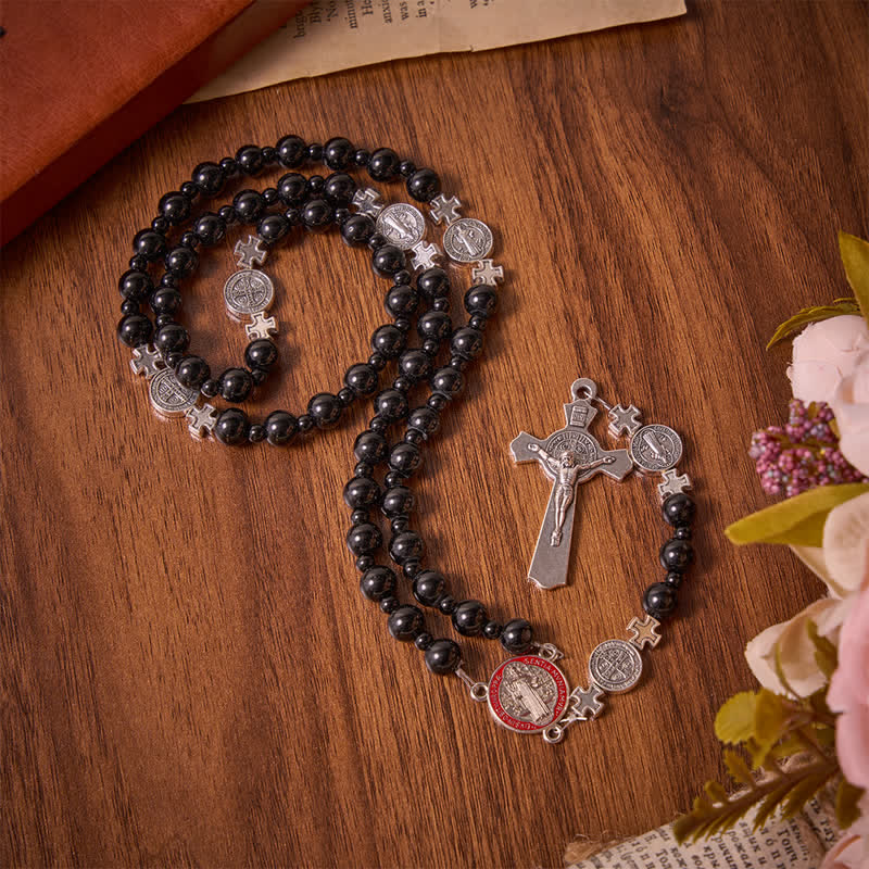 Christianartworkshop Elegante rosario con perline in acrilico nero e medaglie di San Benedetto: emblema di incrollabile protezione celeste. - image 2