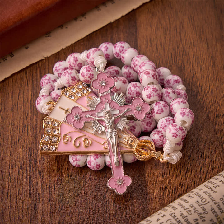 Christianartworkshop Rosario con perline di porcellana rosa a motivi floreali e medaglione della Madonna di Aparecida - image 3